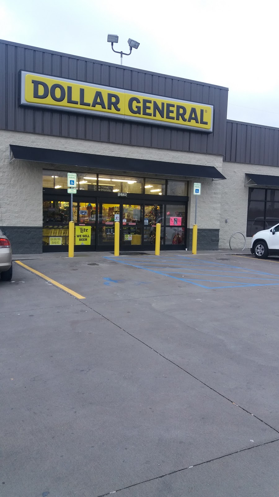 Dollar General | 13725 Dixie Hwy, Louisville, KY 40272, USA | Phone: (502) 653-1775