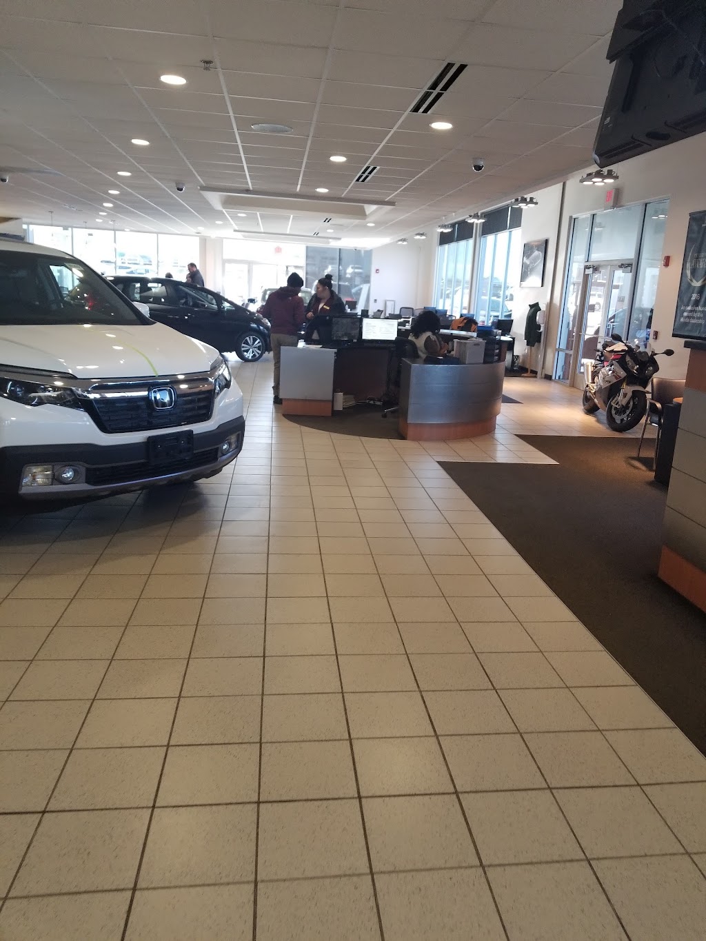 Schlossmann Honda City | 3450 S 108th St, Milwaukee, WI 53227, USA | Phone: (414) 326-9945