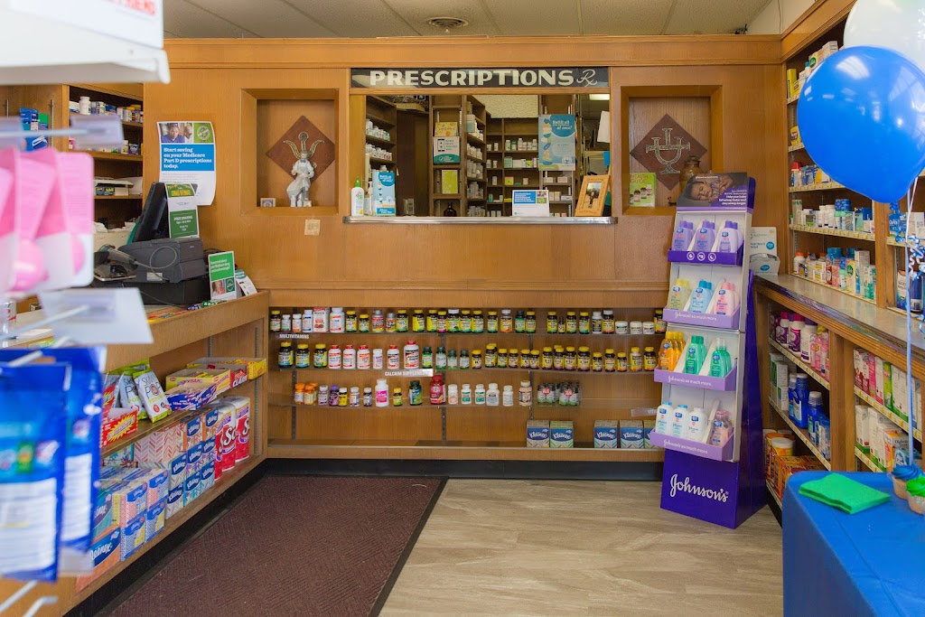 Webster Pharmacy | 608E E Lockwood Ave, Webster Groves, MO 63119, USA | Phone: (314) 962-1065