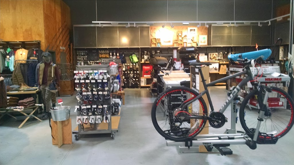 REI | 2300 Fashion Center Blvd, Newark, DE 19702, USA | Phone: (302) 369-1938