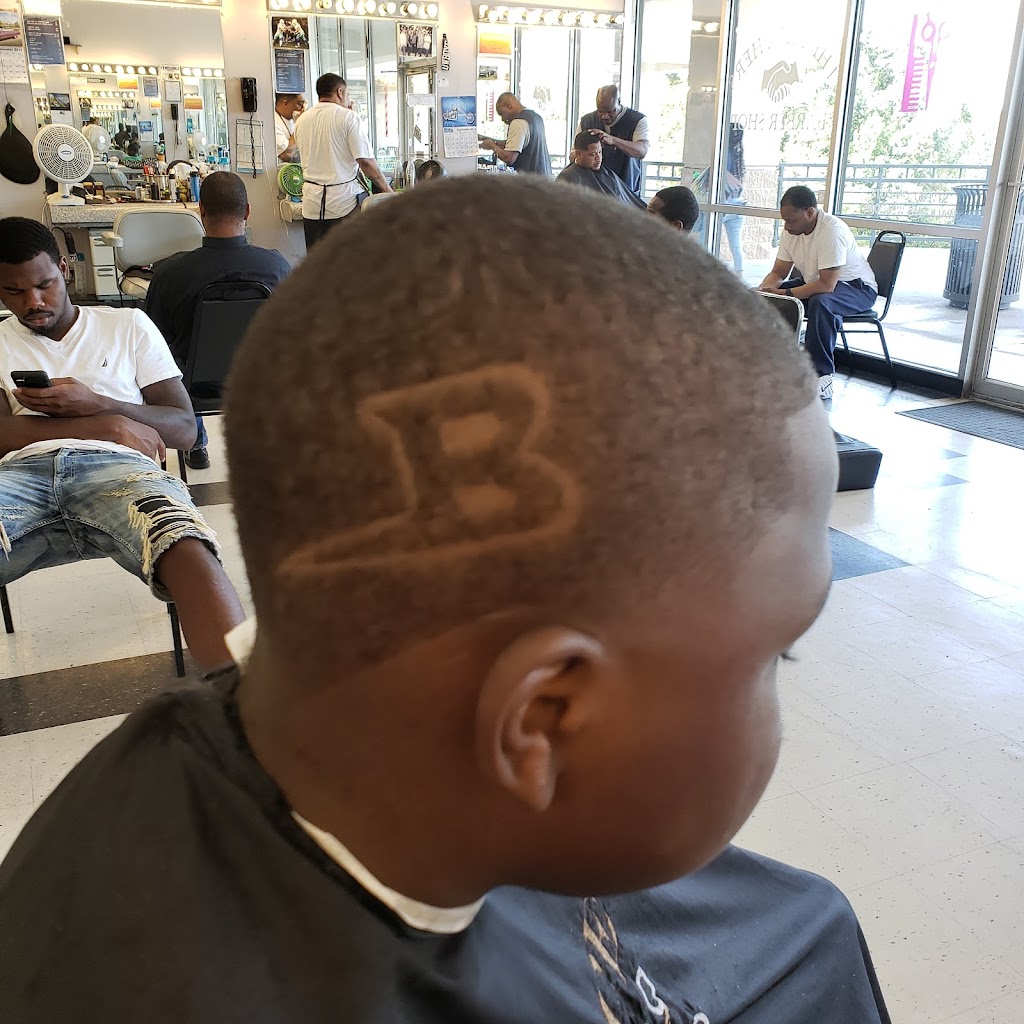 Brothers Barber Shop | 7574 Annapolis Rd, Landover Hills, MD 20784, USA | Phone: (301) 306-4970