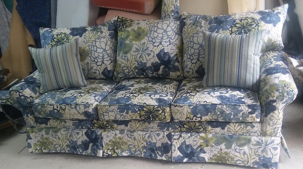 Lopez Upholstery | 100 Enroth Ln, Carthage, NC 28327, USA | Phone: (910) 603-3794