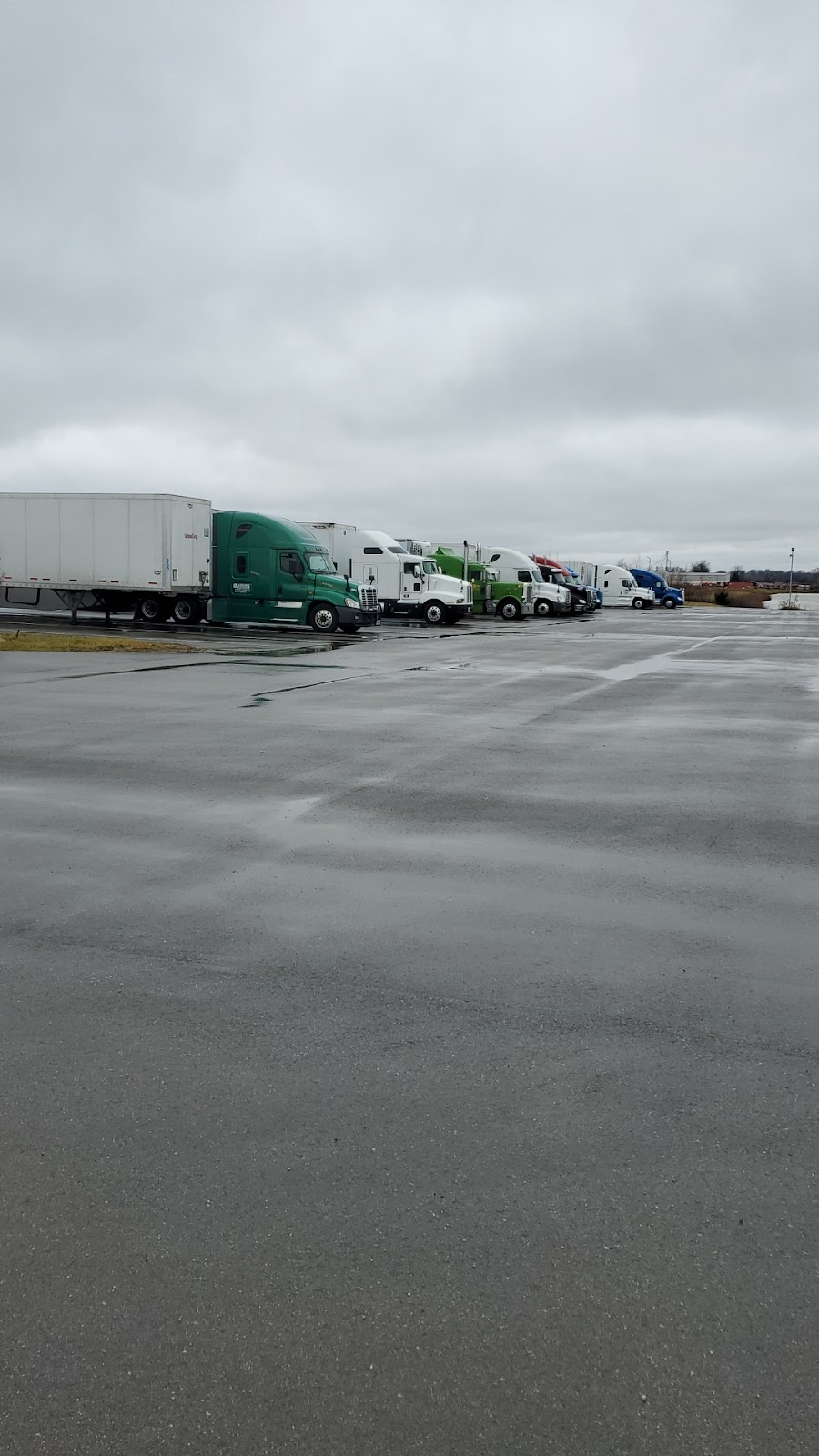 TFG TRUCK PARKING | 6554 W 350N, Greenfield, IN 46140, USA | Phone: (317) 225-4390