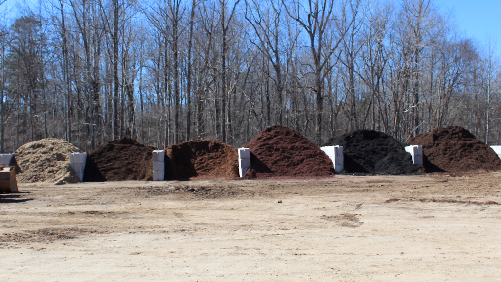 King Mulch | 2380 Sandy Cross Rd Suite 102, Burlington, NC 27217, USA | Phone: (336) 350-8262