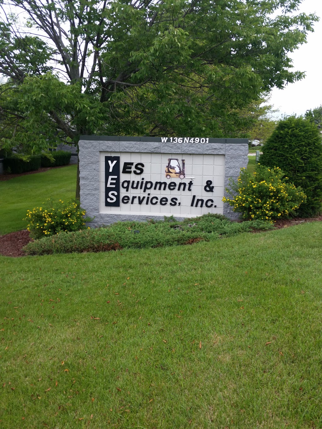 Yes Equipment & Services, Inc. - Lift Trucks | W136 N4901 Campbell Dr, Menomonee Falls, WI 53051, USA | Phone: (262) 783-7510