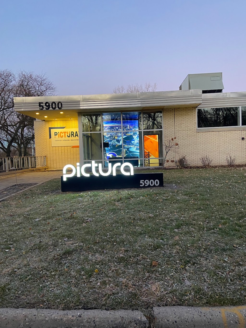 Pictura Graphics | 5900 Olson Mem Hwy, Minneapolis, MN 55422, USA | Phone: (763) 525-5900