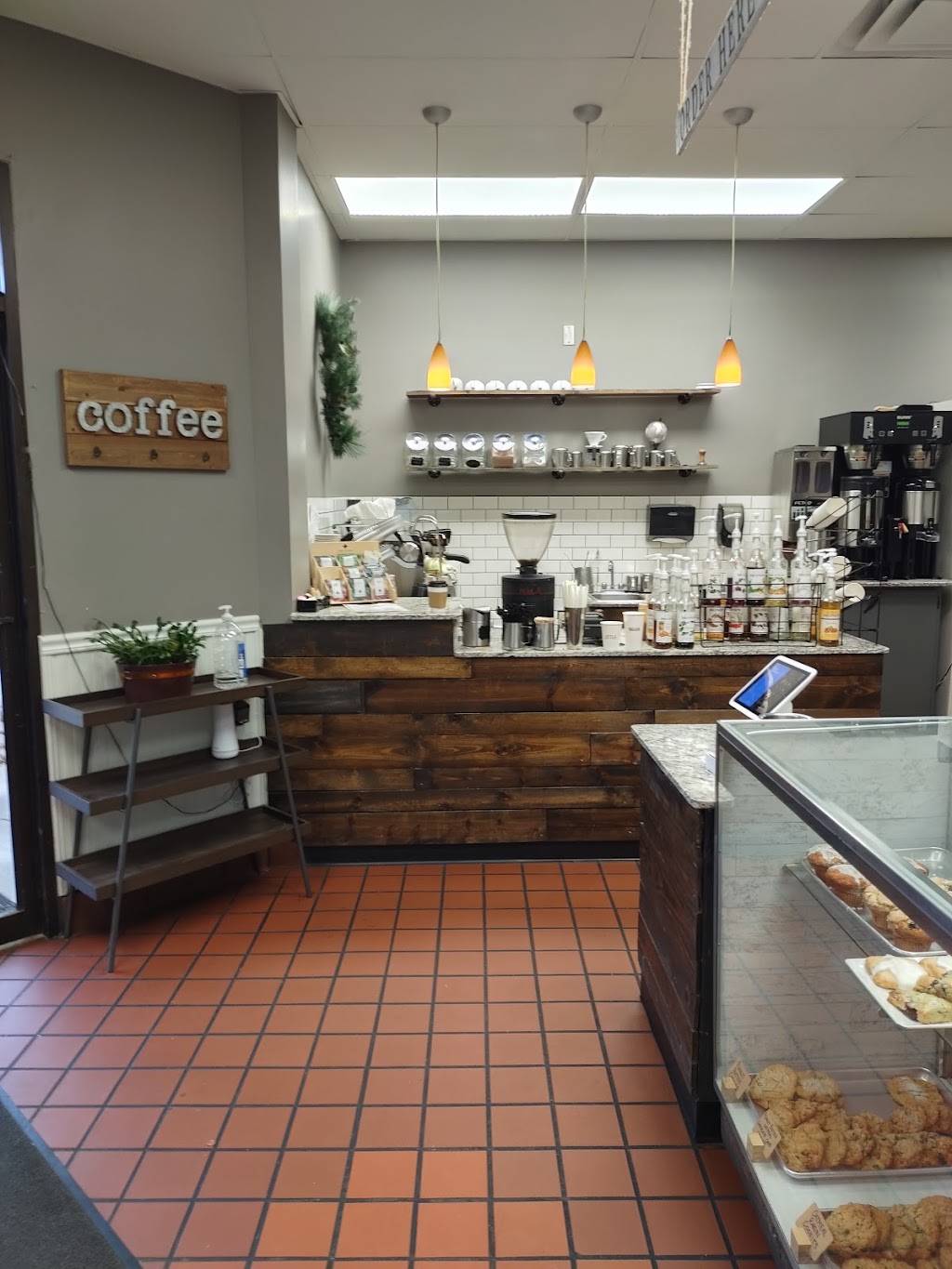 Little Js Bakeshoppe & Coffee | 10032 S Sheridan Rd l, Tulsa, OK 74133, USA | Phone: (918) 995-7979