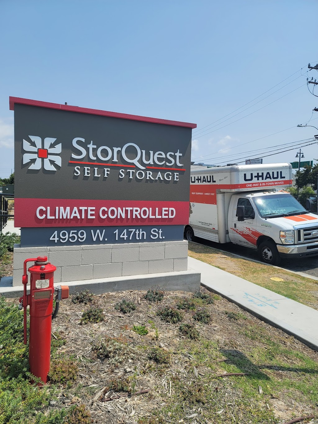 StorQuest Self Storage | 4959 W 147th St, Hawthorne, CA 90250, USA | Phone: (424) 348-0960