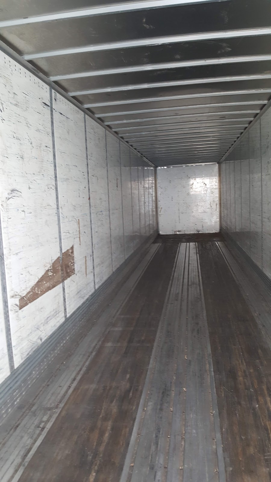 Young Truck Trailer Inc | 14905 Frontier Rd, Omaha, NE 68138, USA | Phone: (402) 896-1132