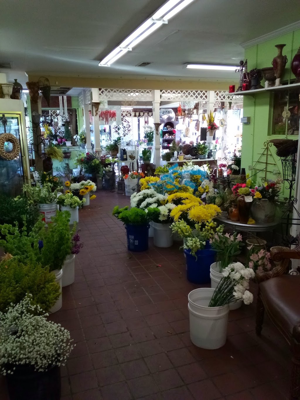 Rachels Flower Shop | 2486 Poplar Ave, Memphis, TN 38112, USA | Phone: (901) 324-2137