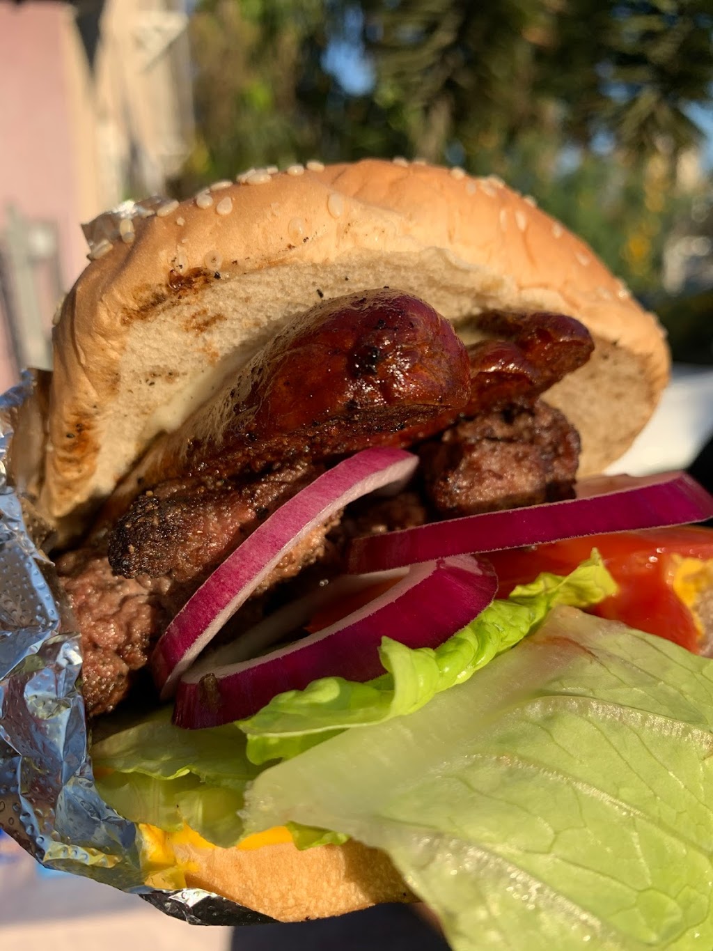 Antdog Burger | 527 W 62nd St, Los Angeles, CA 90044, USA | Phone: (323) 738-1554