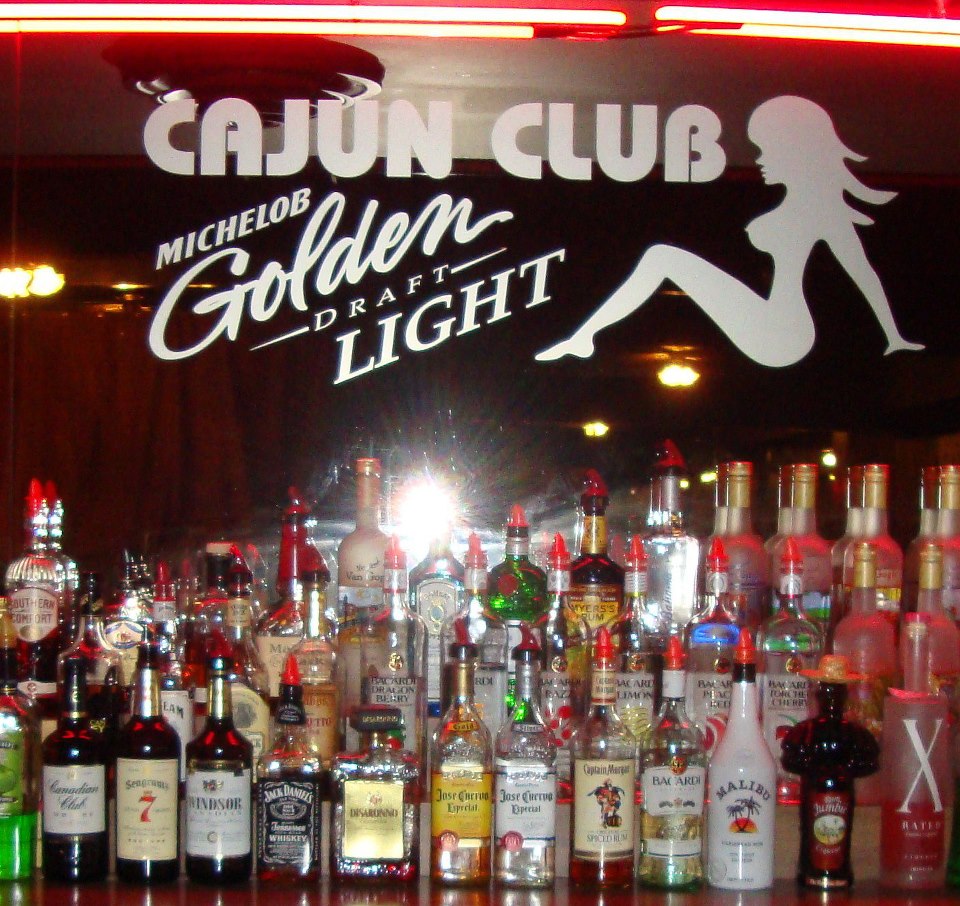Cajun Club | 1400 Main St, Houlton, WI 54082, USA | Phone: (715) 549-6901