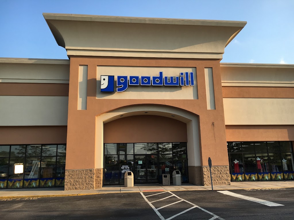 Goodwill Retail Store of St. Peters – Harvester Rd | 3551 Harvester Rd, St Peters, MO 63303, USA | Phone: (636) 498-0566