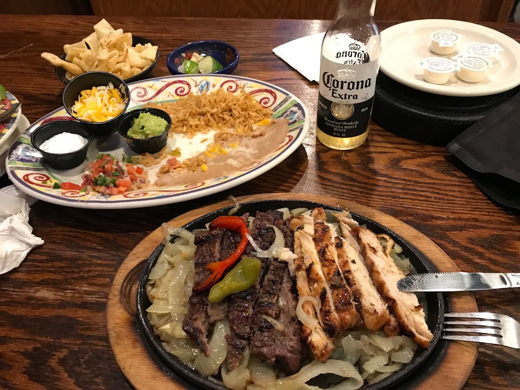 Mexican Inn Cafe | 13155 South Fwy, Burleson, TX 76028, USA | Phone: (817) 447-7661