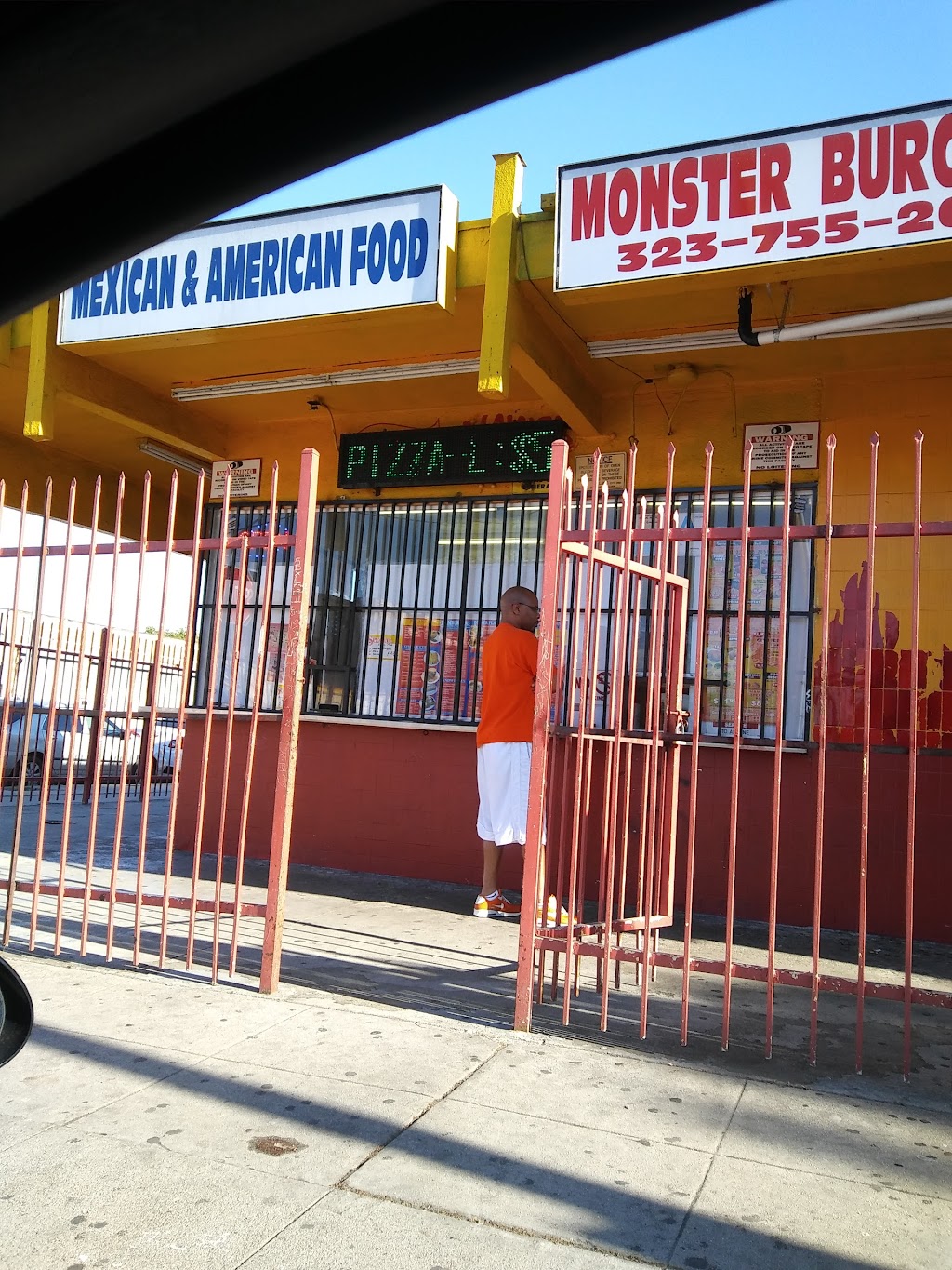 Monster Burger No. 2 | 10901 S Main St, Los Angeles, CA 90061, USA | Phone: (323) 755-2656
