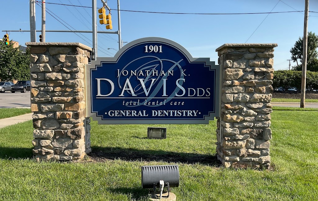 Jonathan K. Davis, DDS | 1901 S Main St, Findlay, OH 45840, USA | Phone: (419) 423-4011