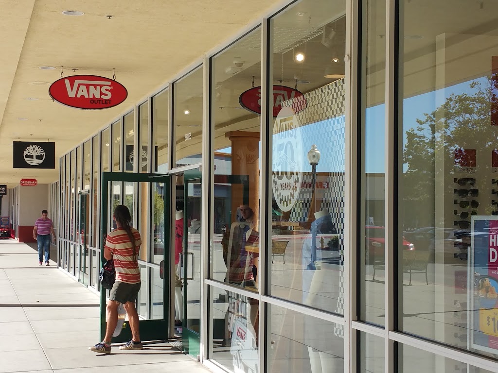 Vans | 681 Leavesley Rd, Gilroy, CA 95020, USA | Phone: (408) 848-2232