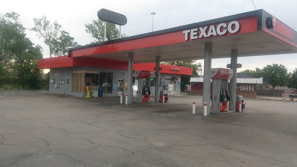 Texaco | 6509 Brentwood Stair Rd, Fort Worth, TX 76112, USA | Phone: (817) 451-9797