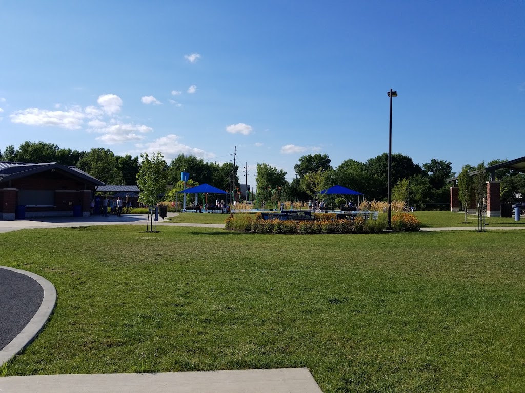 Leon Corlew Park & Splash Pad | 337 S Main St, Edwardsville, IL 62025, USA | Phone: (618) 692-7538