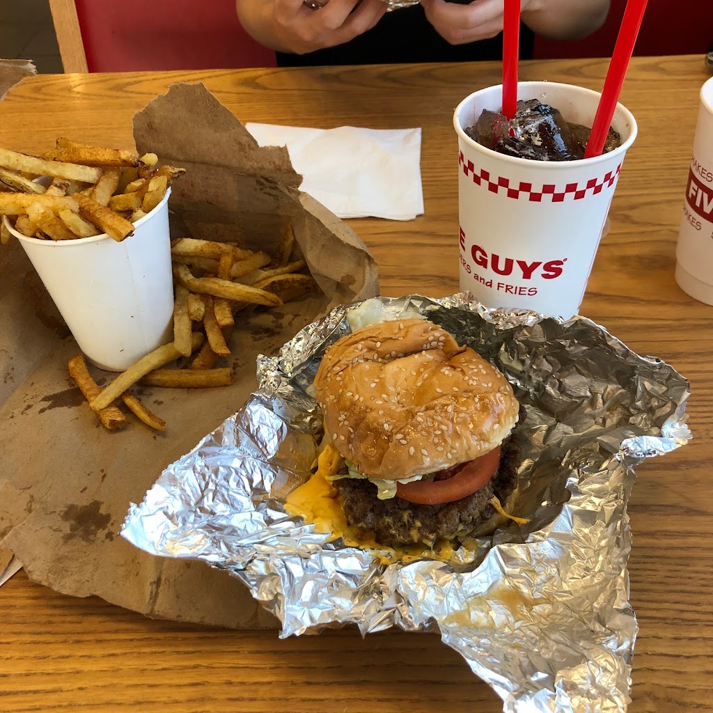 Five Guys | 3525 Richmond Hwy, Alexandria, VA 22305, USA | Phone: (703) 706-9547