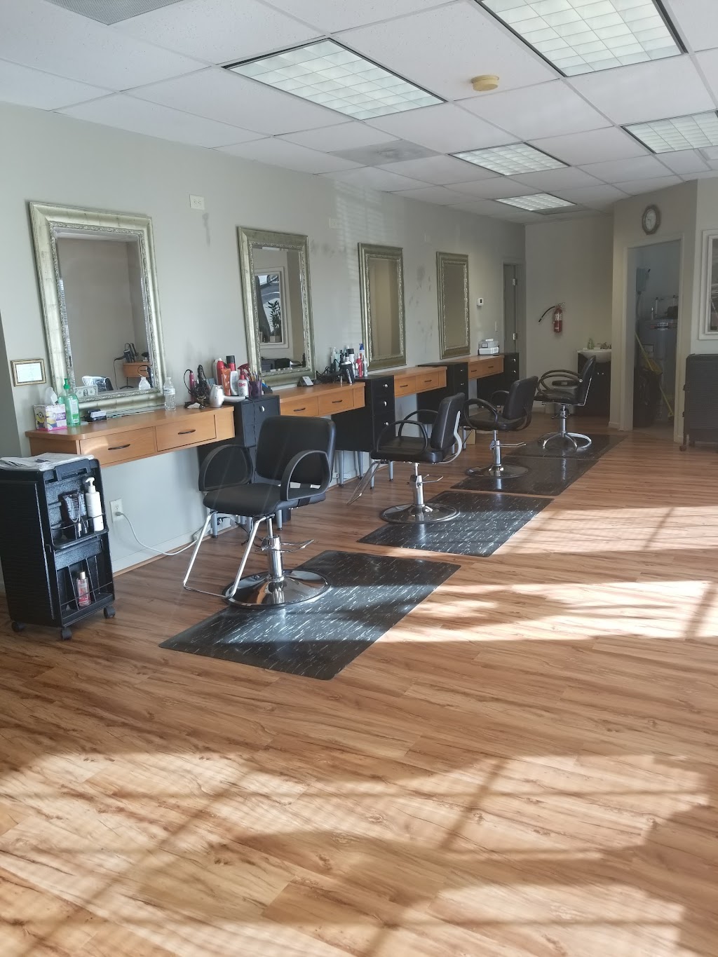 Sibonga Hair Salon | 202 N Van Buren Rd, Eden, NC 27288, USA | Phone: (336) 623-2235