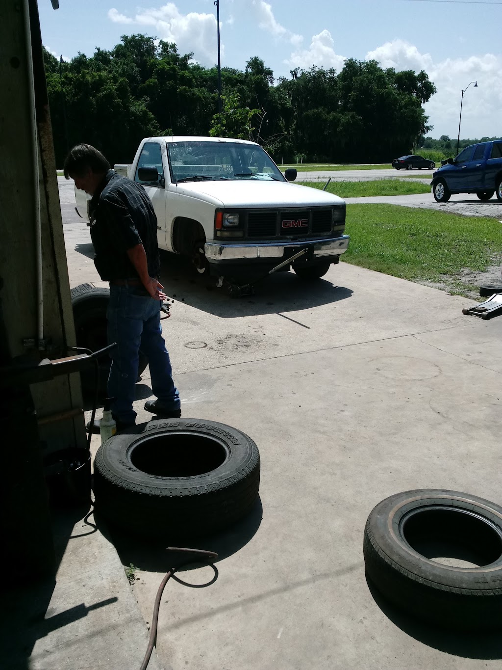 Martinez Tires | 1165 Hwy 17, Wauchula, FL 33873, USA | Phone: (863) 773-0312