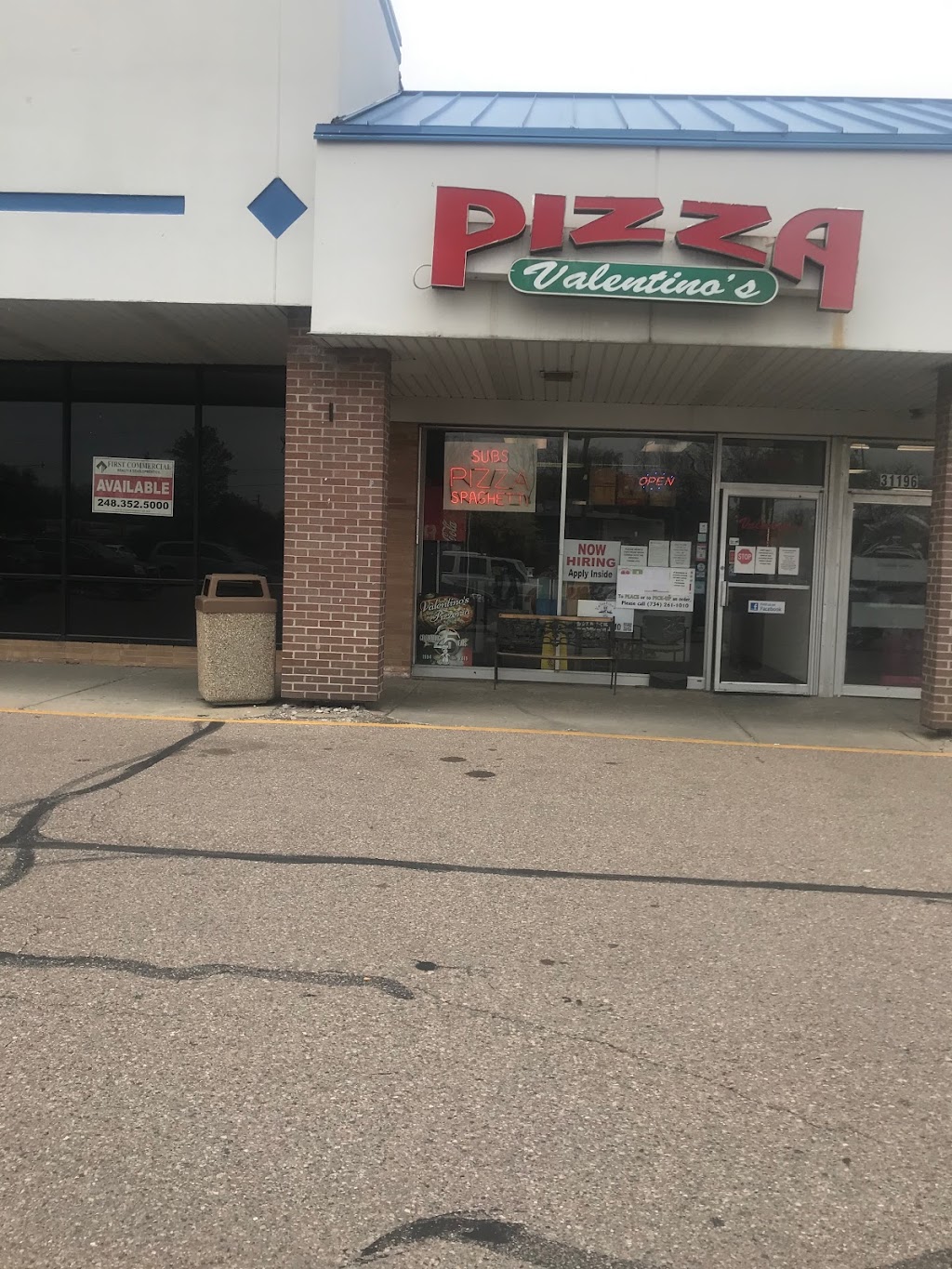 Valentinos Pizza | 31200 Five Mile Rd, Livonia, MI 48154, USA | Phone: (734) 261-1010