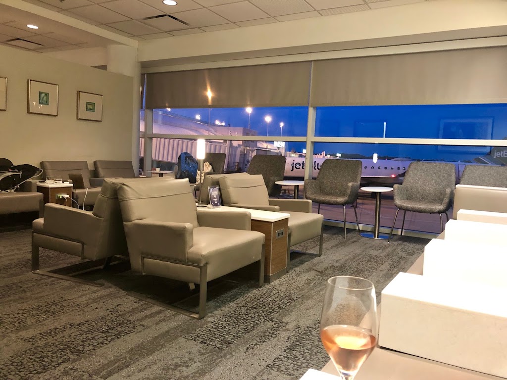 Delta Sky Club | Jacksonville, FL 32218, USA | Phone: (904) 741-2685