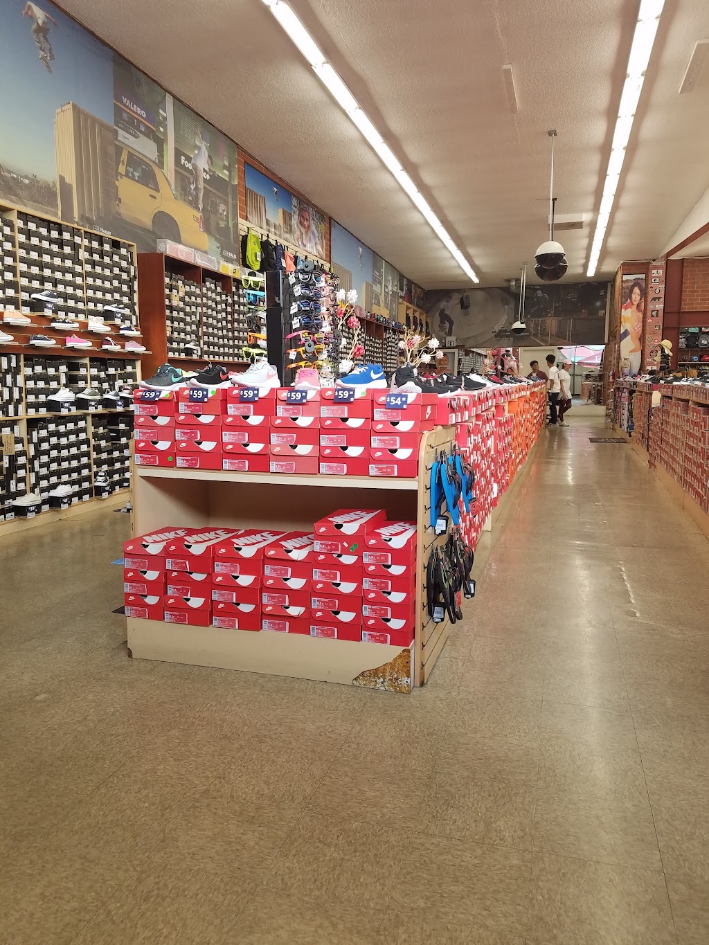 Shoe City - North Hollywood | 6520 Laurel Canyon Blvd, North Hollywood, CA 91606 | Phone: (818) 623-9540