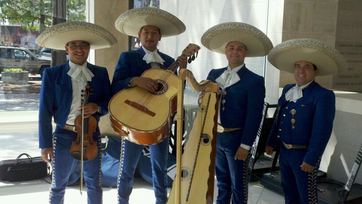 Mariachi Colima de Javier Rodriguez | 7445 San Jose Ave, Dallas, TX 75241, USA | Phone: (972) 544-6501