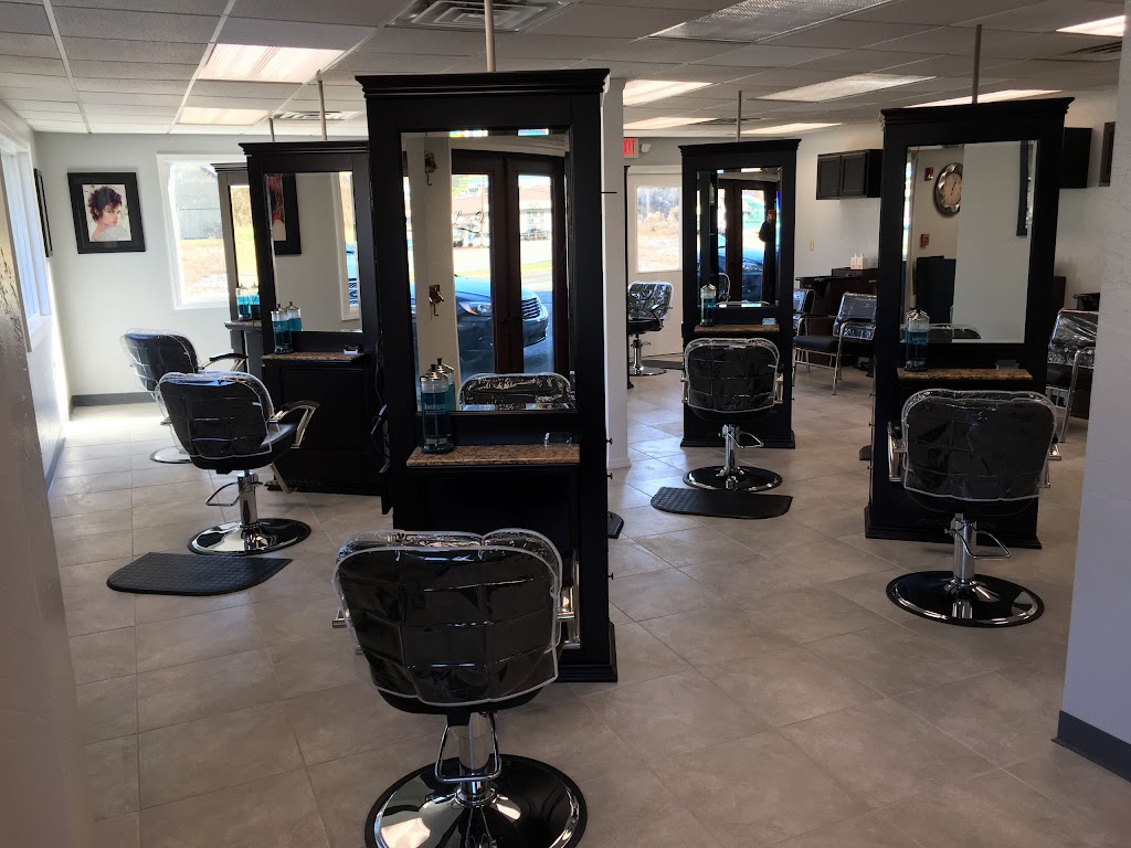 Londons Salon Latrobe | 4427 Old US Hwy 30, Latrobe, PA 15650, USA | Phone: (724) 686-3458