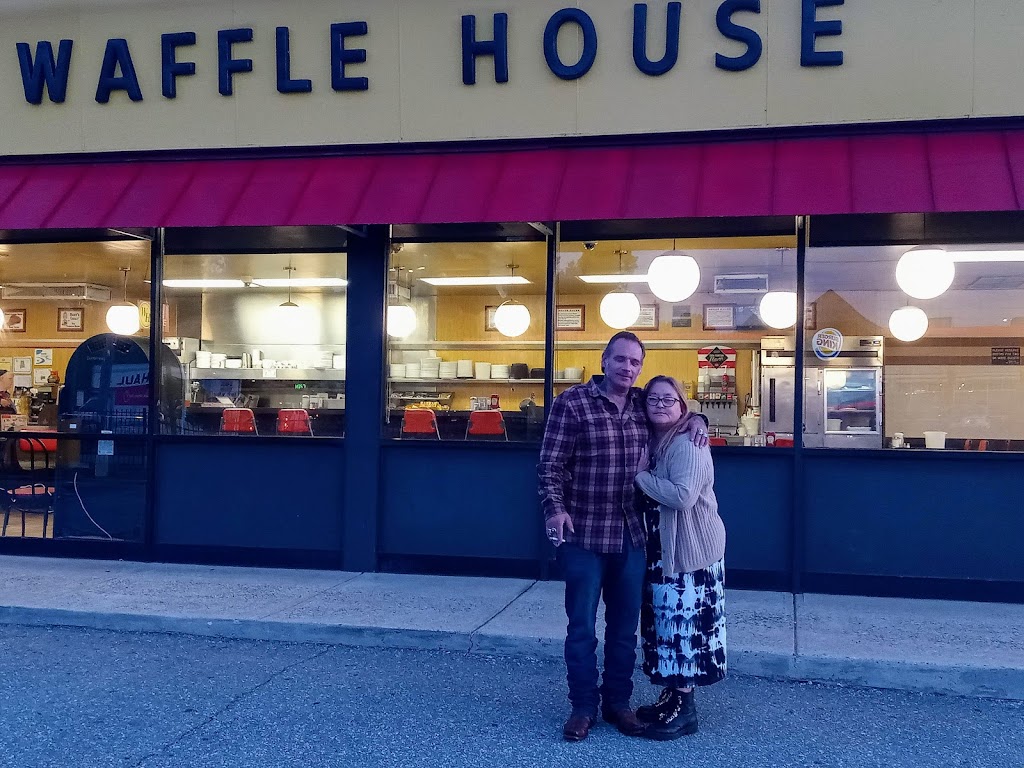 Waffle House | 4670 Bill Gardner Pkwy, Locust Grove, GA 30248, USA | Phone: (770) 881-8736