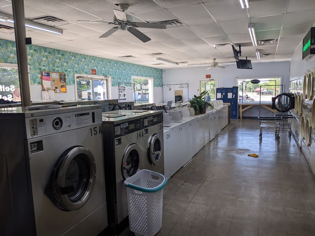 Bridgeport Laundromat | 1403 16th St #2500, Bridgeport, TX 76426, USA | Phone: (940) 255-5152