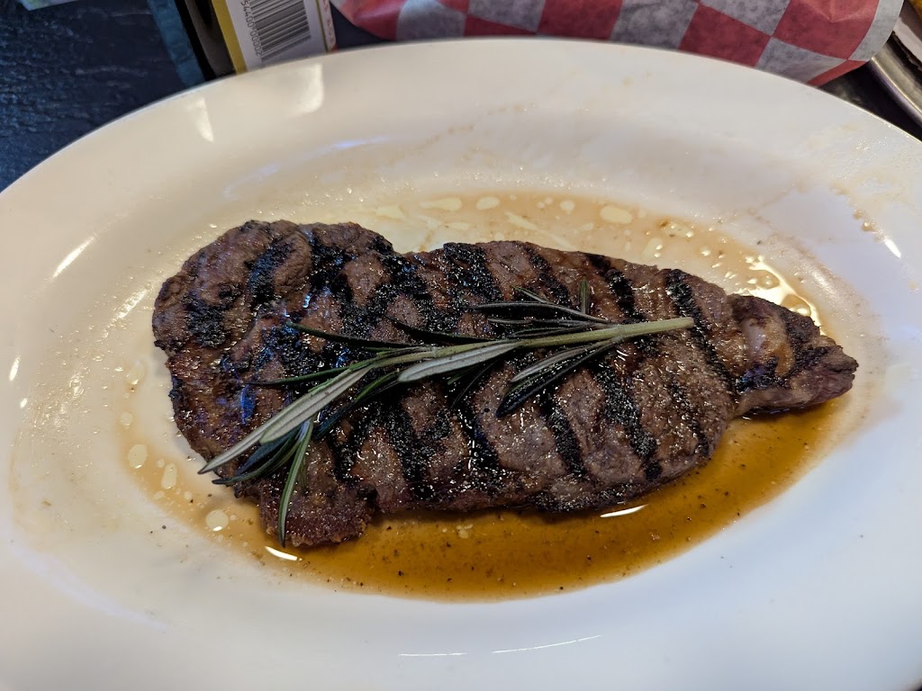 Hanks Local Bar+Food+Patio | 2529 Patterson Rd, Dayton, OH 45420, USA | Phone: (937) 254-7527