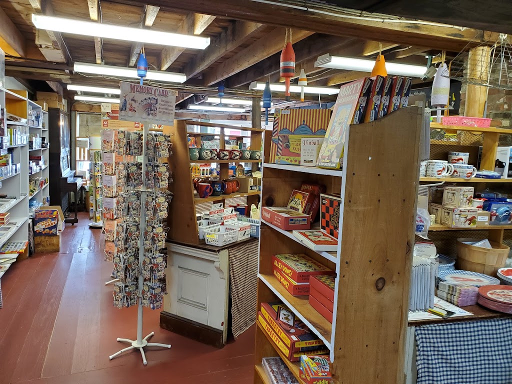 Bearskin Neck Country Store | 40 Bearskin Neck, Rockport, MA 01966, USA | Phone: (978) 546-3620