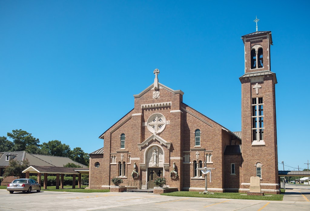 Sacred Heart Catholic Church | 15300 W Main St, Cut Off, LA 70345, USA | Phone: (985) 632-3858