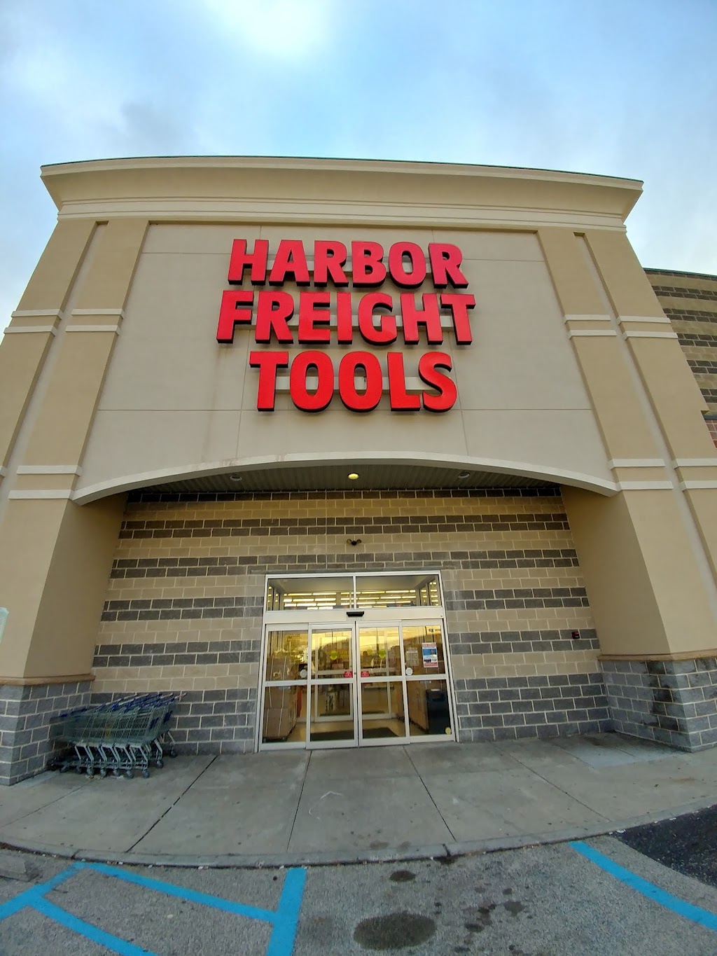 Harbor Freight Tools | 5247 Marlton Pike W, Pennsauken Township, NJ 08109, USA | Phone: (856) 488-3524