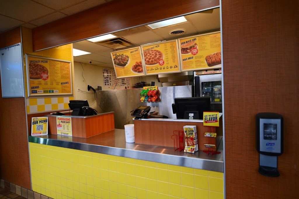 Hungry Howies Pizza | 16083 Eureka Rd, Southgate, MI 48195, USA | Phone: (734) 282-0700