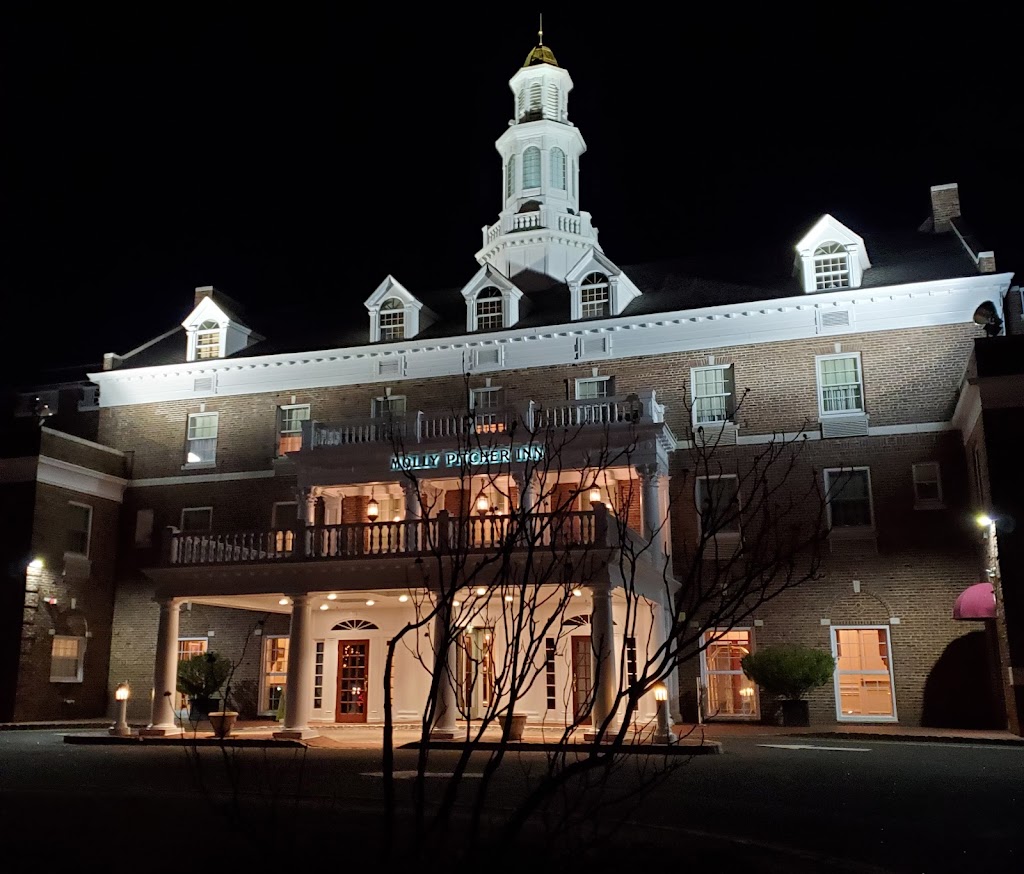 The Dining Room at the Molly Pitcher Inn | 88 Riverside Ave, Red Bank, NJ 07701, USA | Phone: (732) 747-2500