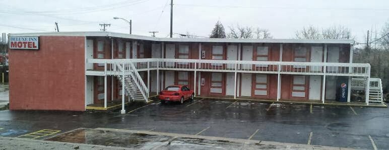 Deluxe Inn Motel | 3116 Maumee Ave, Fort Wayne, IN 46803, USA | Phone: (260) 755-3306