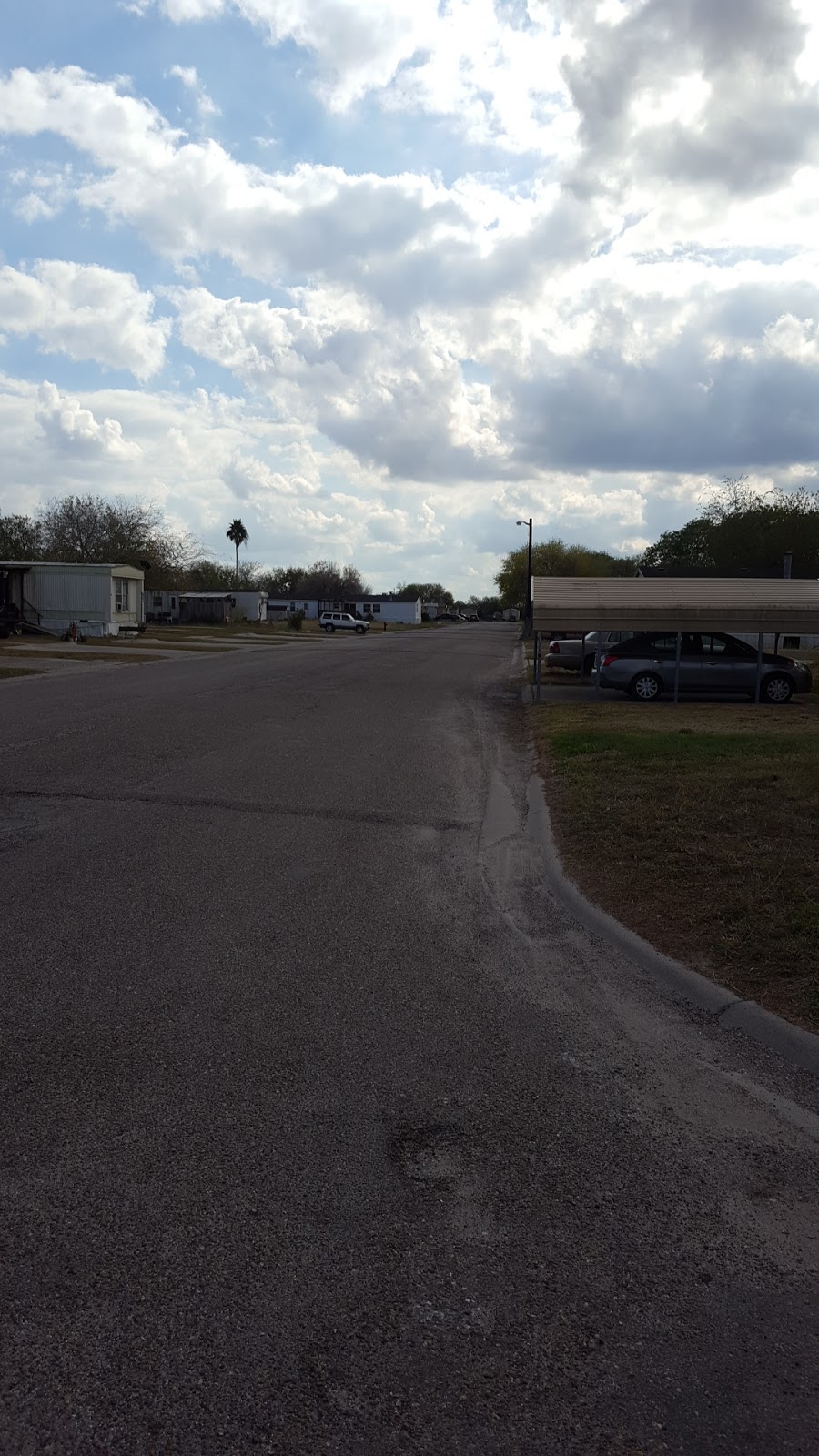 Rolling W Mobile Home Ranch and RV Park | 1715 W Johnston Ave, Kingsville, TX 78363 | Phone: (361) 595-5587