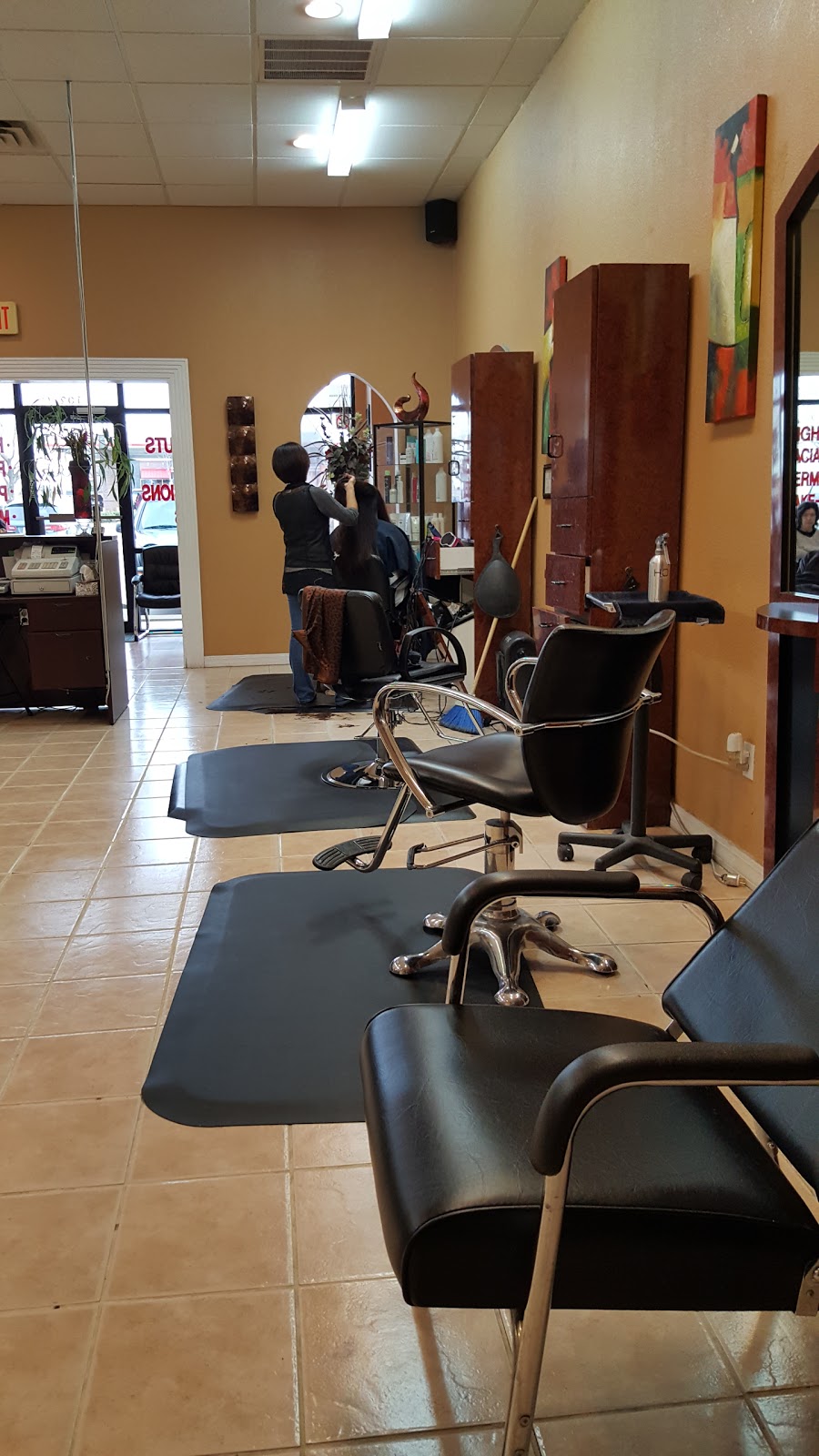 Glamour Beauty & Hair Salon | 1585 E Broad St, Mansfield, TX 76063, USA | Phone: (817) 473-1428