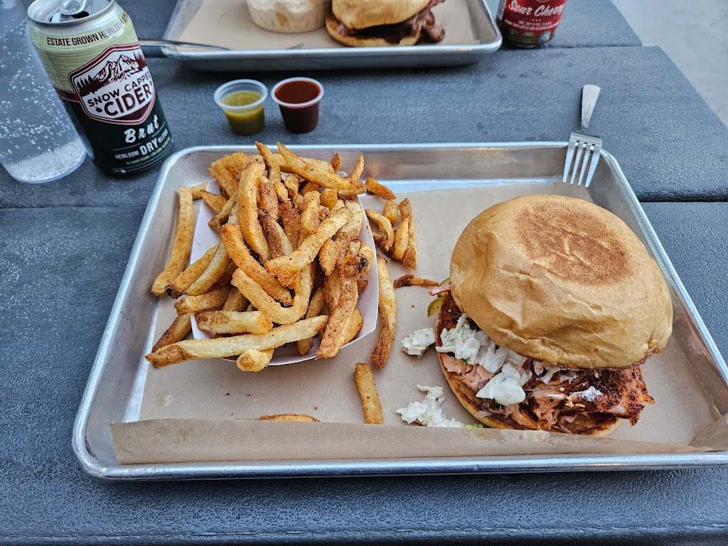 Smok Barbecue - RiNo, Denver | 3330 Brighton Blvd #202, Denver, CO 80216, USA | Phone: (720) 452-2487