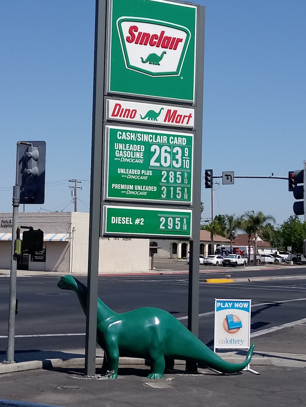 Sinclair Gas Station | 711 E Lacey Blvd, Hanford, CA 93230, USA | Phone: (559) 584-9783