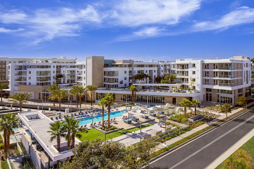 Neptune Marina Apartments | 14126 Marquesas Way, Marina Del Rey, CA 90292, USA | Phone: (424) 704-8608