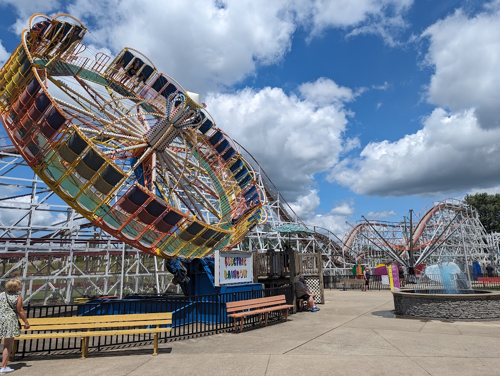 Strickers Grove | 11490 Hamilton Cleves Rd, Hamilton, OH 45013, USA | Phone: (513) 521-9747