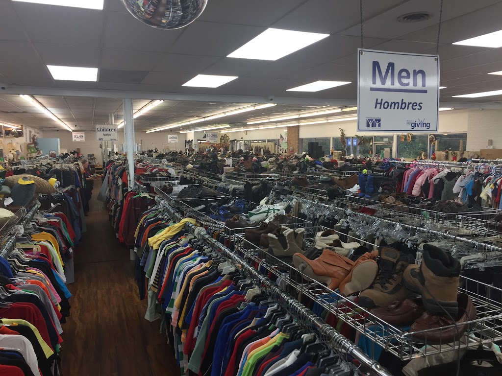 St. Vincent de Paul Thrift Store and Donation Center | 9864 Reading Rd, Cincinnati, OH 45241, USA | Phone: (513) 563-2949