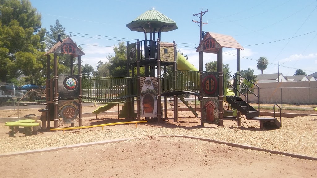 Villa Montessori School | 2802 E Meadowbrook Ave, Phoenix, AZ 85016, USA | Phone: (602) 955-2210