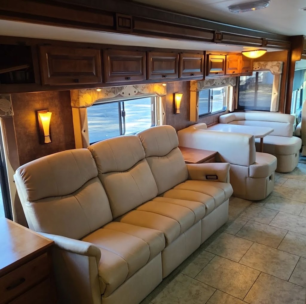 Dave & LJ’s RV Furniture | 625 W Scott Ave Suite A, Woodland, WA 98674, USA | Phone: (360) 225-7700