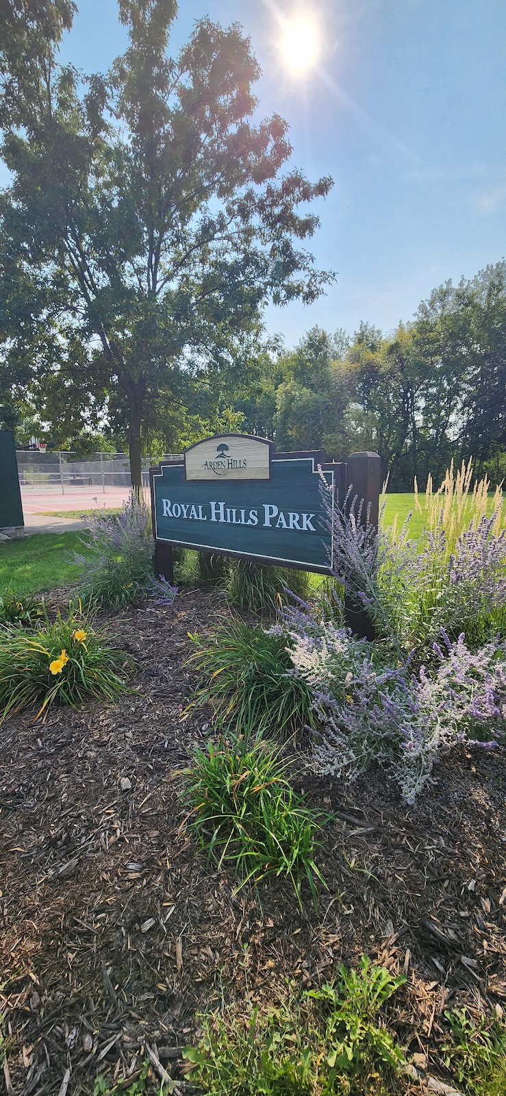 Royal Hills Park | 4375 Snelling Ave N, Arden Hills, MN 55112 | Phone: (651) 792-7800